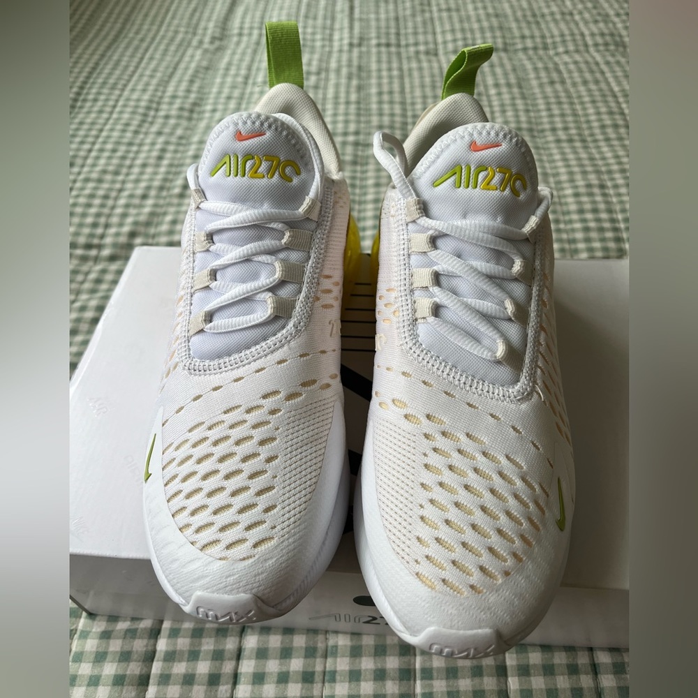 Women’s Nike Air Max 270